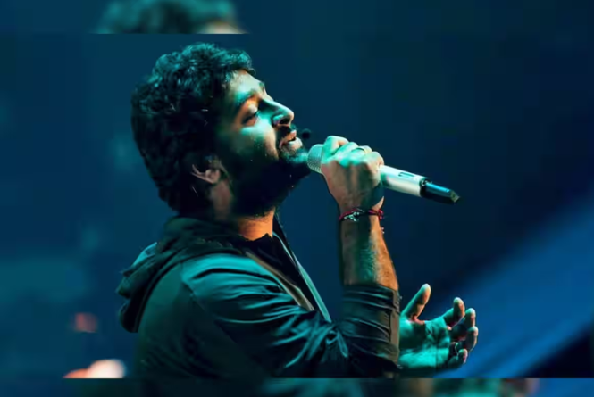 Arijit Singh: कई विदेशी सिंगर को पीछे छोड़ अरिजित सिंह बने पॉपुलर सिंगर